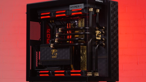 Custom Steampunk project: an exclusive workstation finished in genuine leather.