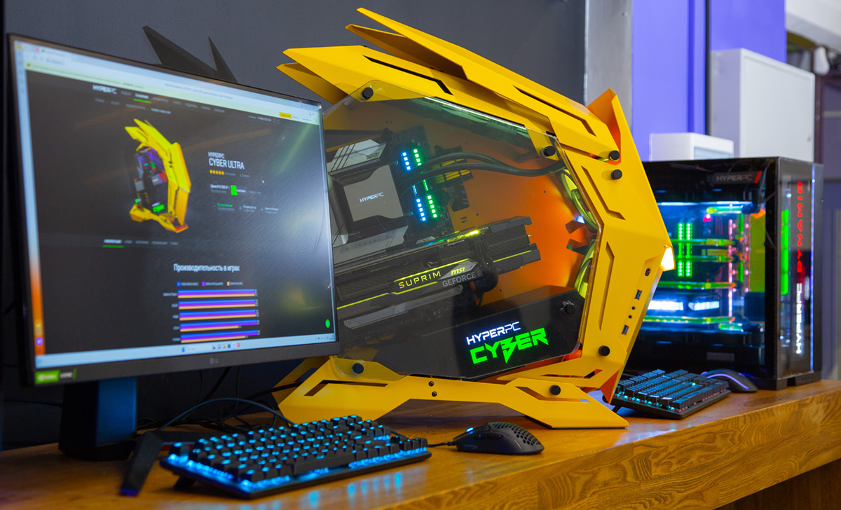 HYPERPC CYBER in showroom