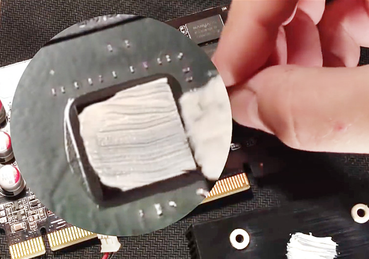 Applying thermal paste to the GPU