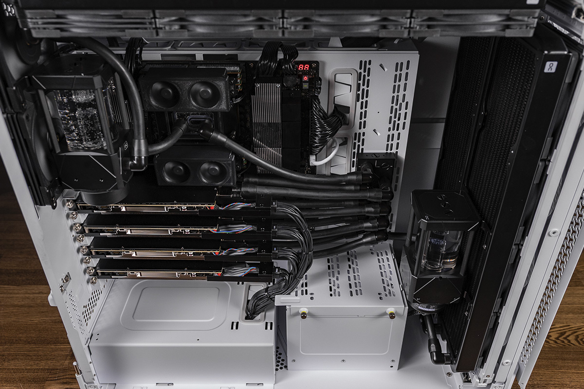 HYPERPC AMPERE X ULTRA workstation: 4x RTX 6000 Blackwell for computing and neural networks