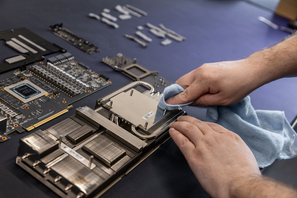 Restoring a flagship: deep maintenance of ASUS ROG STRIX RTX 3090