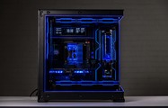 Phanteks NV9 — panoramic view of the rigid acrylic tubing loop
