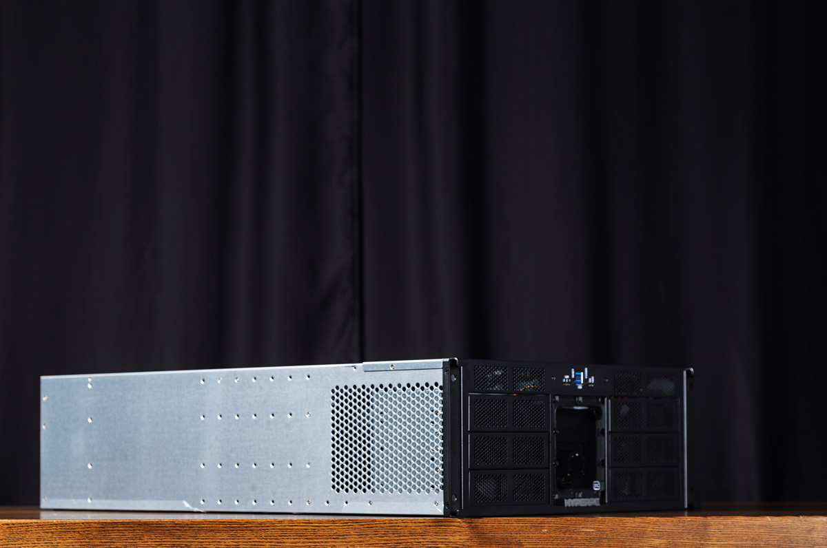 HYPERPC — server platform with 6 NVIDIA RTX 4090/5090 graphics cards