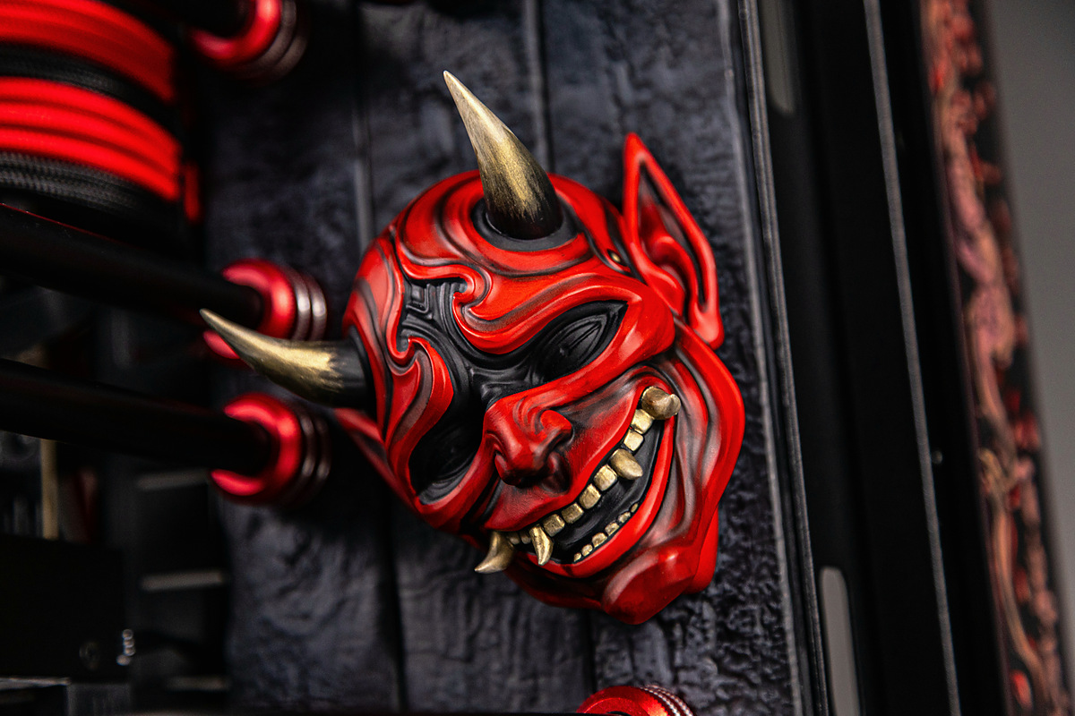 HYPERPC Samurai — 3D Oni demon masks on a textured panel