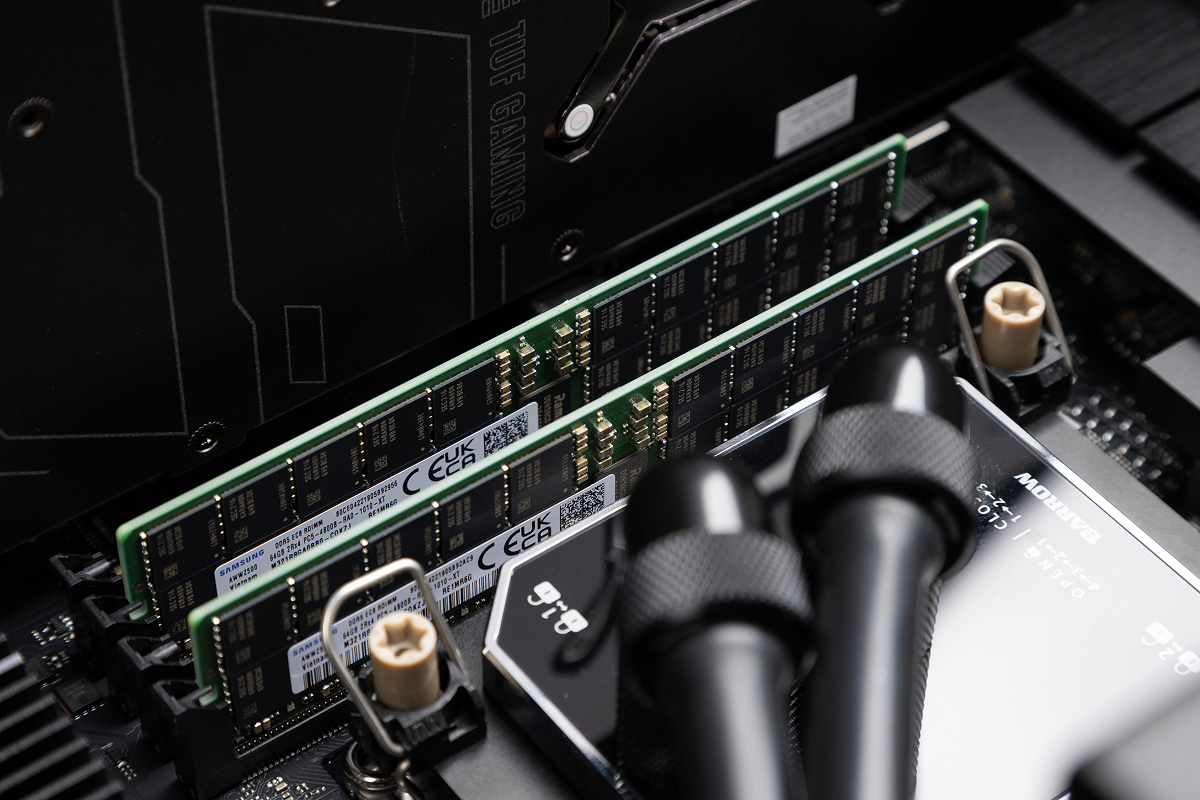 HYPERPC case — AMD Ryzen Threadripper PRO 7965WX processor