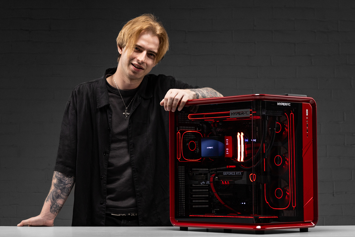 Exclusive PC for Max Natcorn
