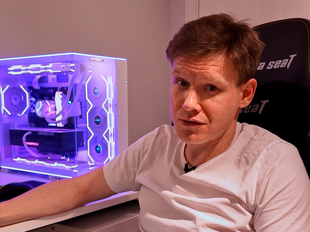 Viktor Khorinyak with HYPERPC LUMEN