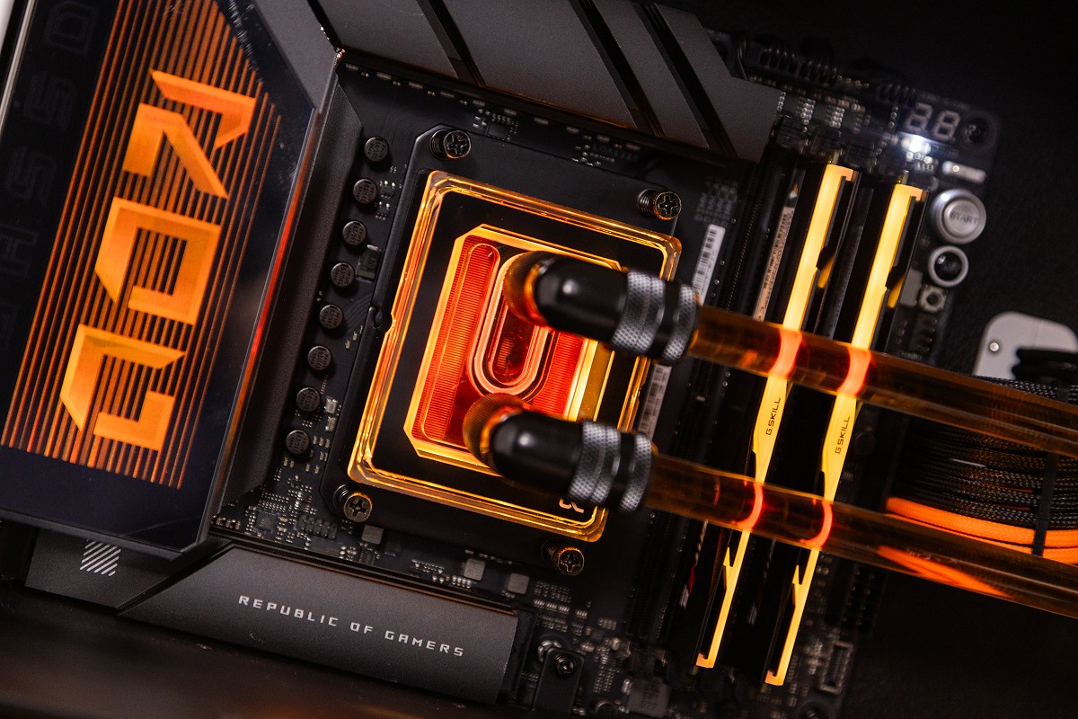 Hardware configuration for a branded PC