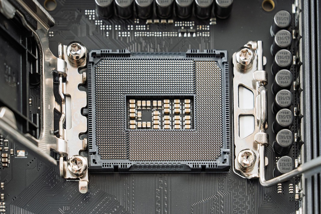 Motherboard socket for a modern processor