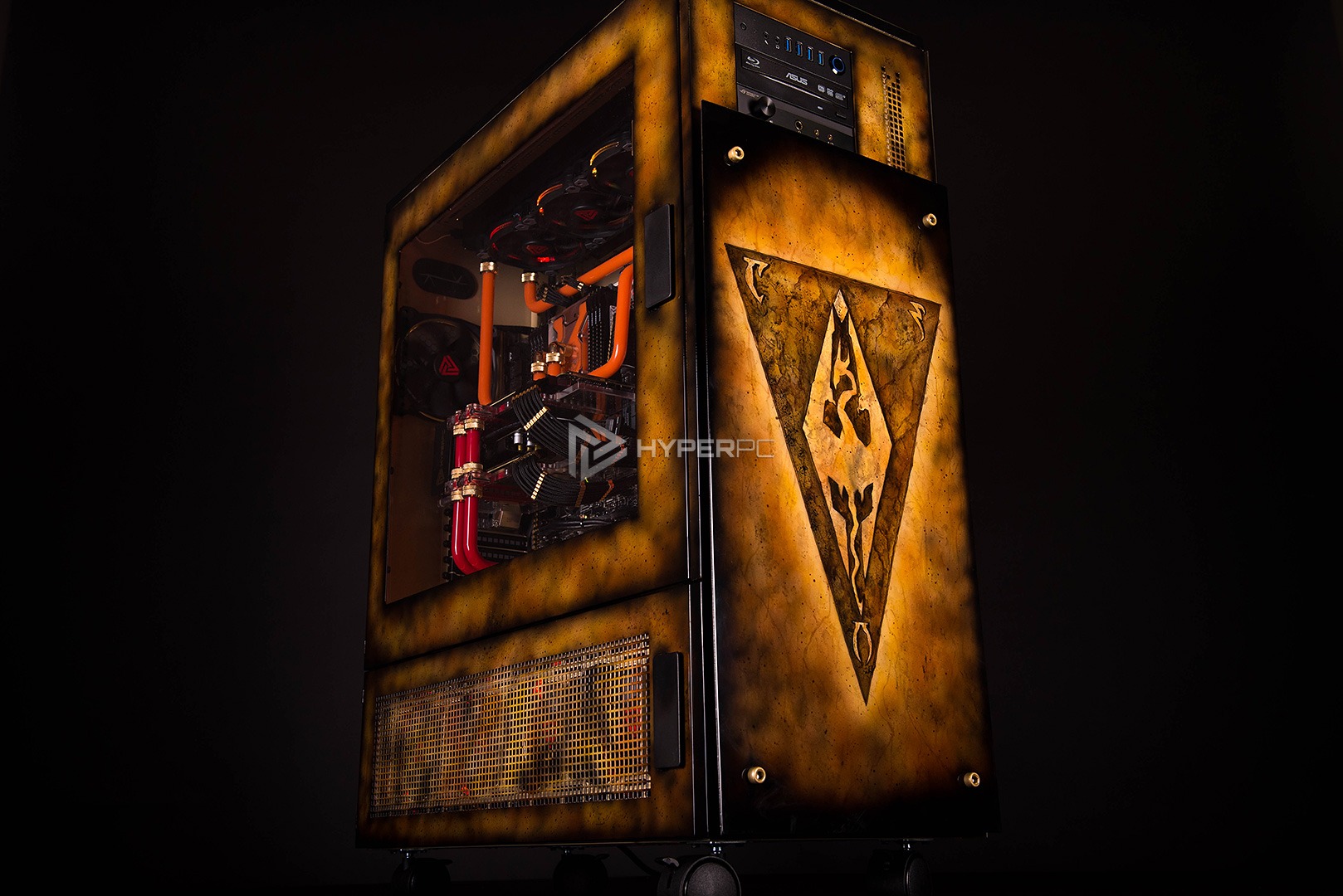 Modding and airbrush art on a premium PC
